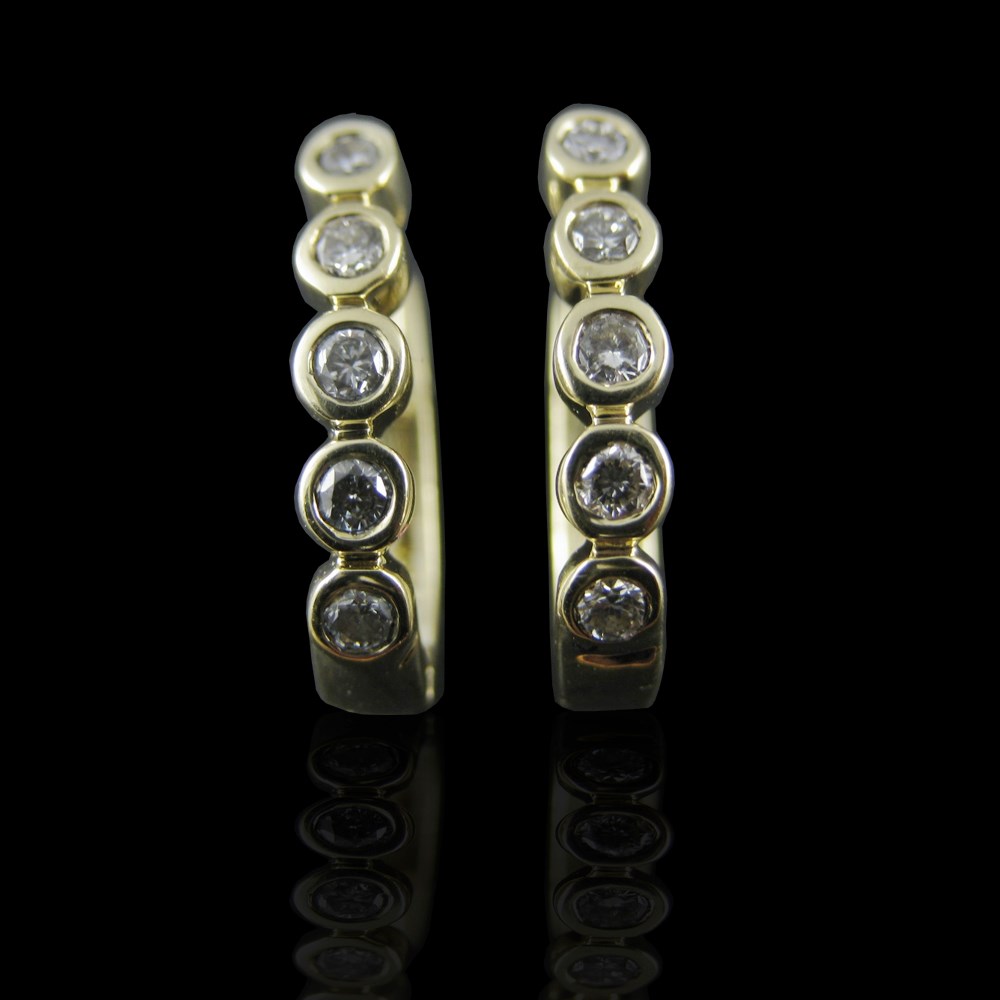 Zaveris 18 Carat Yellow Gold Bezel Set Diamond Earrings