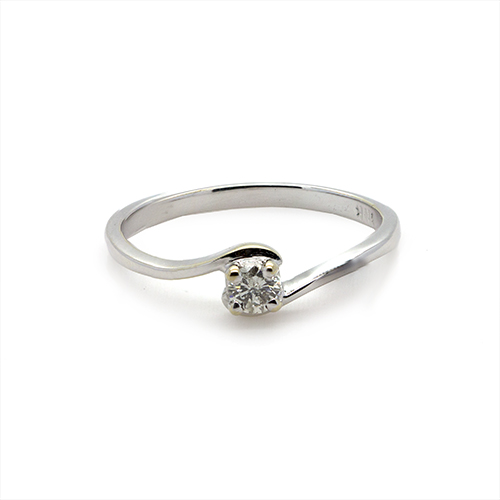 Zaveris 18 Carat White Gold Twist Diamond Ring