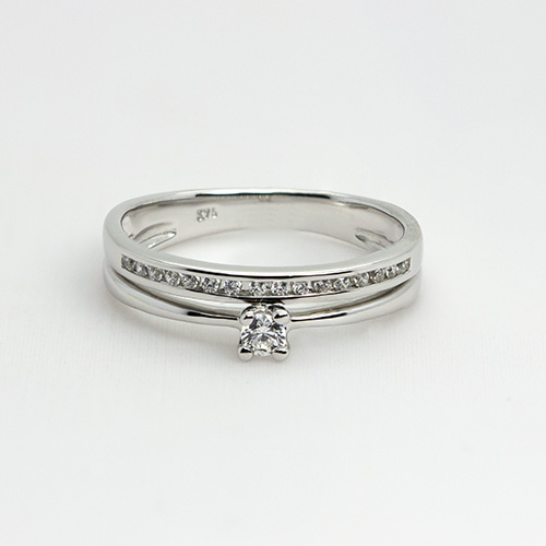 Zaveris 9 Carat White Gold and Cubic Zirconia Bridal Set