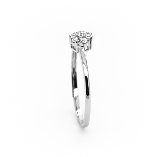 Zaveris 18 Carat White Gold Rosaceae Diamond Ring