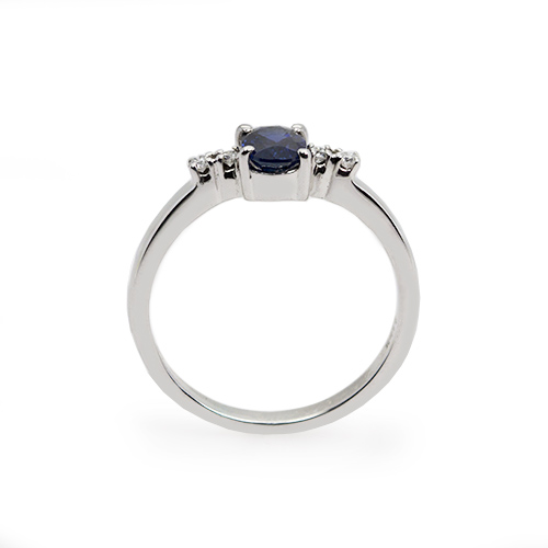 Zaveris 18 Carat White Gold Oval Cut Blue Sapphire and Diamond Ring