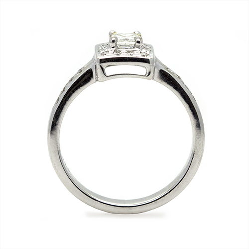 Zaveris 18 Carat White Gold Princess Cut Diamond Gold