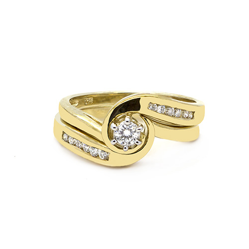 Zaveris 9 Carat Yellow Gold Bypass Duo Diamond Ring