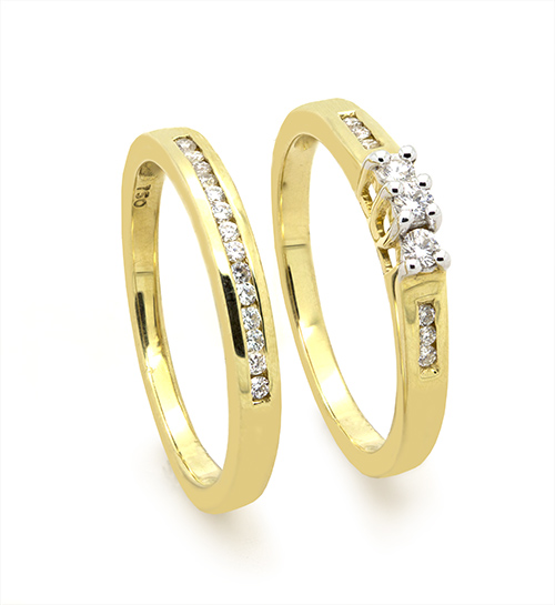 Zaveris 18 Carat Yellow Gold and Diamond Bridal Set Rings