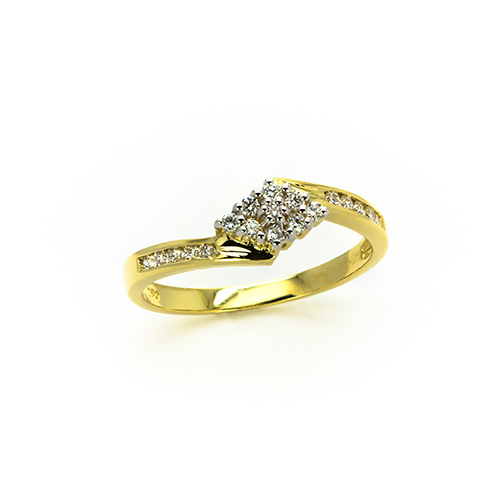 Zaveris Bypass 18 Carat Yellow Gold Diamond Ring