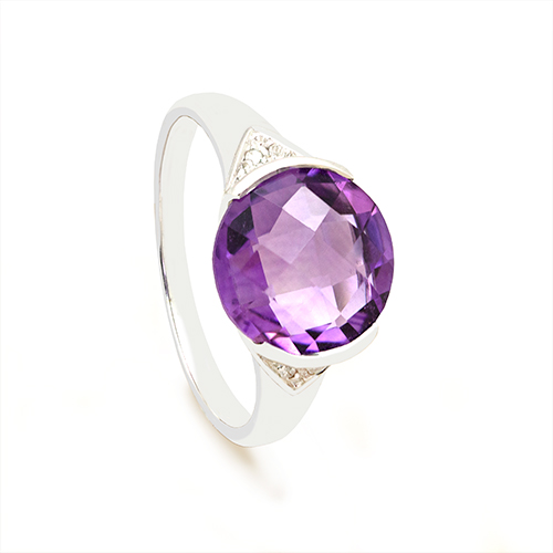 Zaveris Amethyst in 9 Carat Solid White Gold