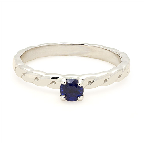Zaveris 9 Carat White Gold Blue Sapphire Ring