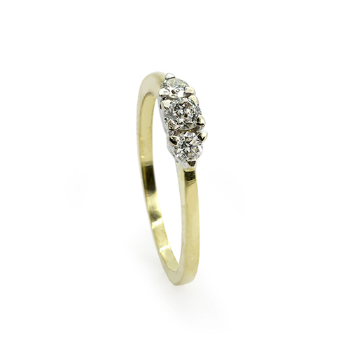 Zaveris 18 Carat Solid Yellow Gold Diamond Ring