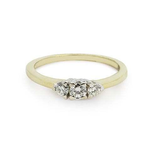 Zaveris 18 Carat Solid Yellow Gold Diamond Ring