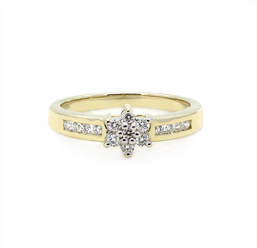 Zaveris 9 Carat Solid Yellow Gold Star Cluster Diamond Ring