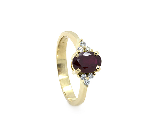 Zaveris 18 Carat Yellow Gold Oval Cut Ruby and Diamond Ring