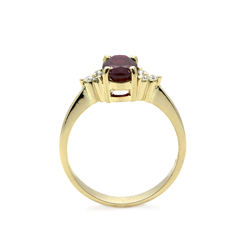 Zaveris 18 Carat Yellow Gold Oval Cut Ruby and Diamond Ring