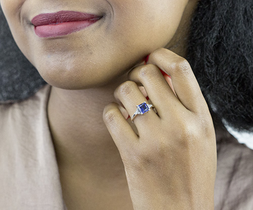 Zaveris 18 Carat White Gold Blue Sapphire and Diamond Ring