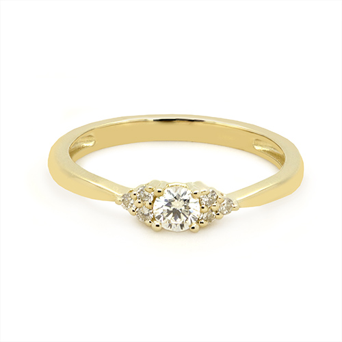 Zaveris 9 Carat Yellow Gold Round Cut Diamond Ring