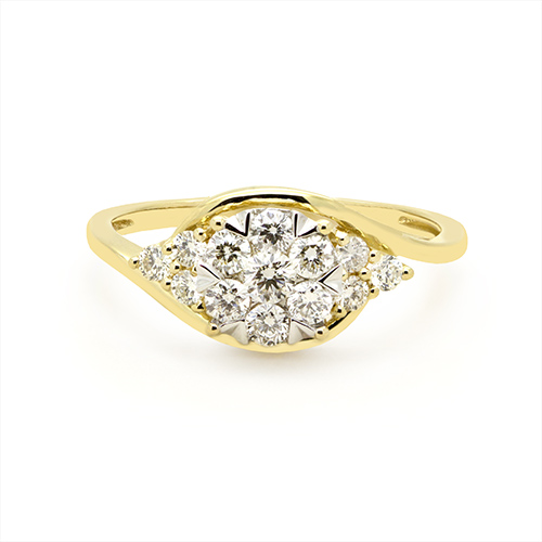 Zaveris 18 Carat Yellow Gold Cluster Diamond Ring
