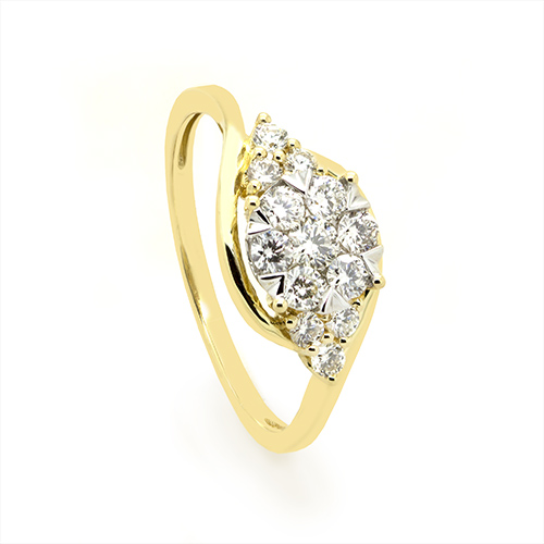 Zaveris 18 Carat Yellow Gold Cluster Diamond Ring
