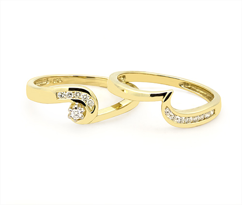Zaveris 9 Carat Yellow Gold Twin Bypass Diamond Ring