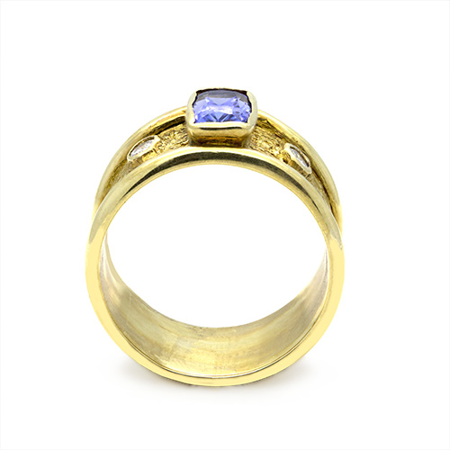 Zaveris 18 Carat Yellow Gold Cushion Cut Tanzanite and Diamond Ring