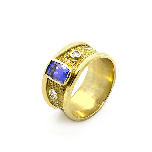 Zaveris 18 Carat Yellow Gold Cushion Cut Tanzanite and Diamond Ring