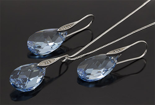 Zaveris Sterling Silver Blue Topaz Pendant Set