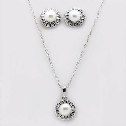 Zaveris Sterling Silver Pearl and Floret Cubic Zircon Pendant Set