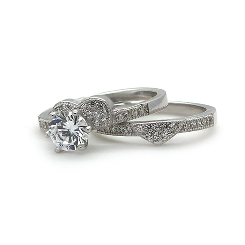 Zaveris Sterling Silver Cubic Zircon Heart Bridal Set
