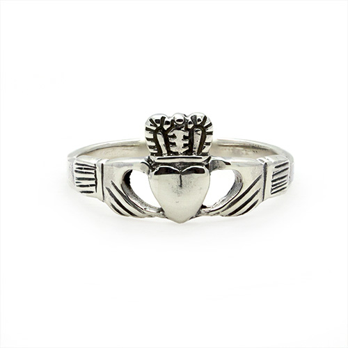 Zaveris Sterling Silver Claddagh Ring