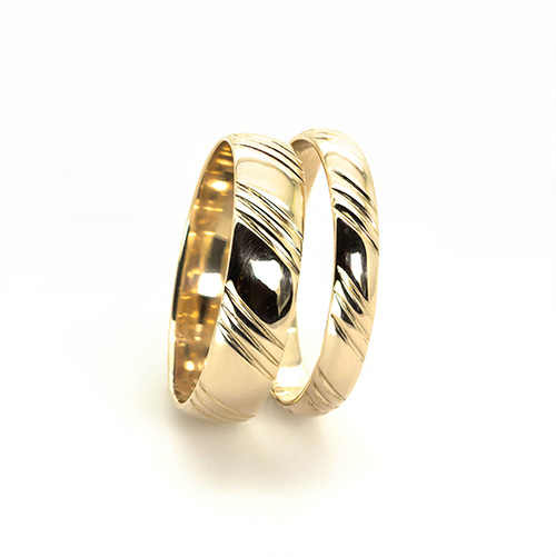 Zaveris 9 Carat Yellow Gold Teleki Wedding Bands
