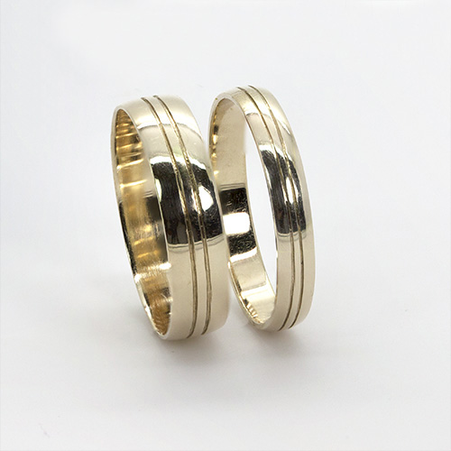 Zaveris 9 Cart Yellow Gold Mara Wedding Bands