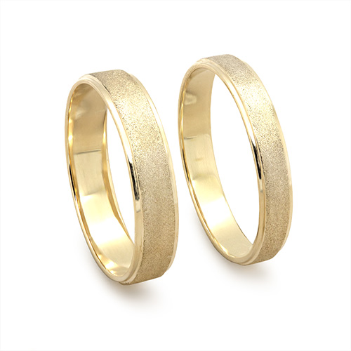 Zaveris 9 Carat Yellow Gold Savannah Wedding Bands