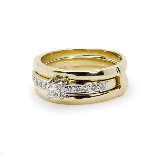 Zaveris 18 Carat Solid Yellow Gold and Diamond Bridal Set