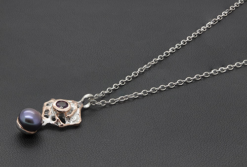 Zaveris Sterling Silver Black Pearl and Rhodolite Necklace