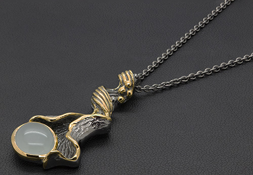 Zaveris Sterling Silver and Cabochon Cut Aquamarine Necklace