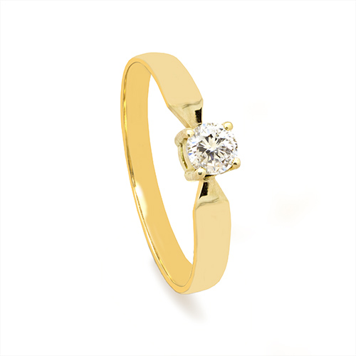 Zaveris 18 Carat Yellow Gold and Round Cut Cubic Zirconia Ring