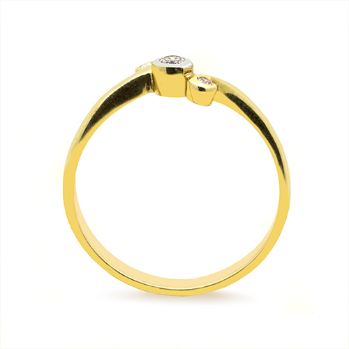 Zaveris 18 Carat Yellow Gold and Triple Cubic Zirconia Ring (Copy)