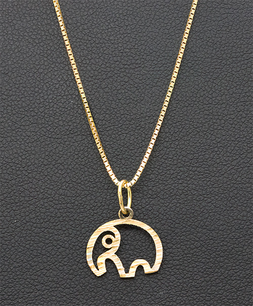 Zaveris 18 Carat Yellow Gold Elephant Pendant Necklace