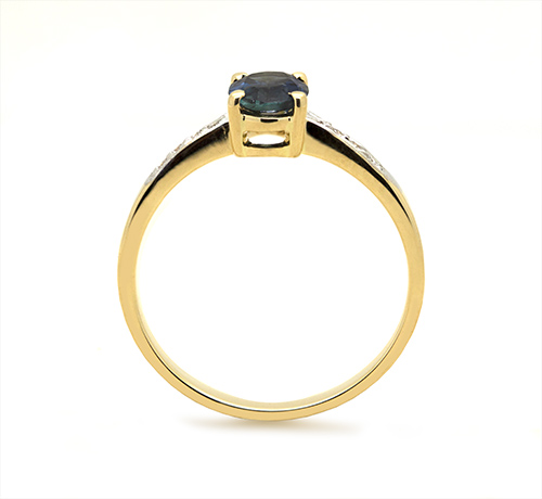 Zaveris 18 Carat Yellow Gold Oval Cut Blue Sapphire and Pav? Diamond Ring