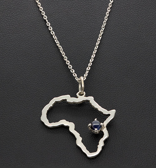 Zaveris African Sterling Silver Cabachon Blue Sapphire Necklace