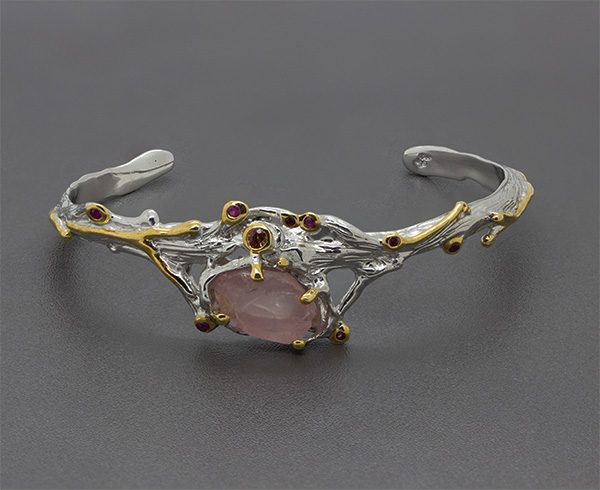 Zaveris Sterling Silver Rose Quartz and Sapphire Bangle