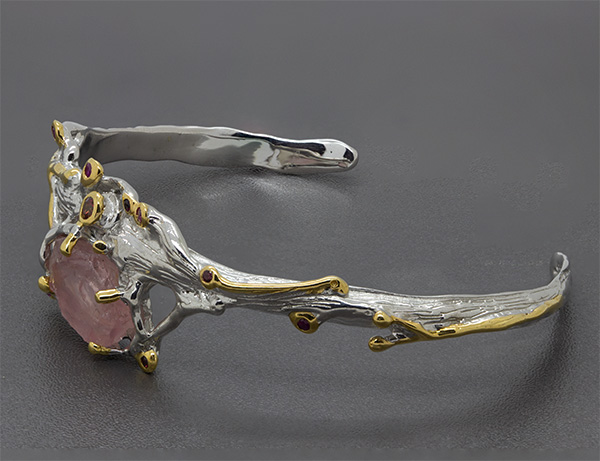 Zaveris Sterling Silver Rose Quartz and Sapphire Bangle