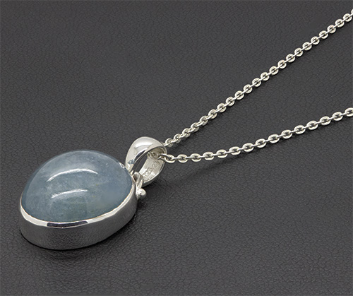 Zaveris Silver Oval Cut Aquamarine Necklace