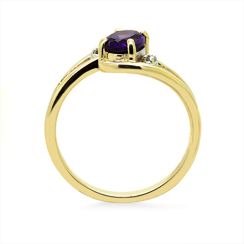Zaveris 9 Carat Yellow Gold Oval Cut Amethyst and Duo Diamond Ring