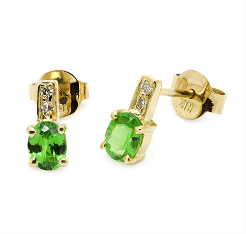 Zaveris 18 Carat Yellow Gold Tsavorite and Diamond Pendant Set
