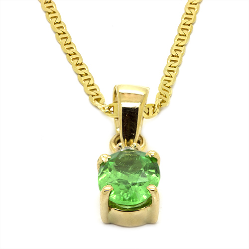 Zaveris 18 Carat Yellow Gold Oval-Cut Tsavorite and Diamond Pendant Set