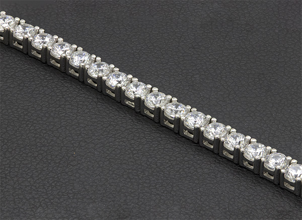 Zaveris Sterling Silver Four Prong Cubic Zirconia Bracelet