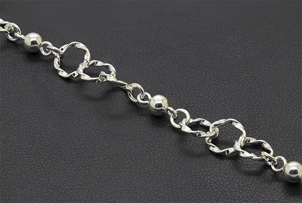 Zaveris Sterling Silver Twisted Elegance Bracelet
