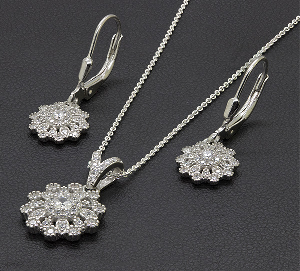 Zaveris Sterling Silver Radiant Floral Pendant Set