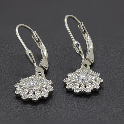 Zaveris Sterling Silver Radiant Floral Pendant Set