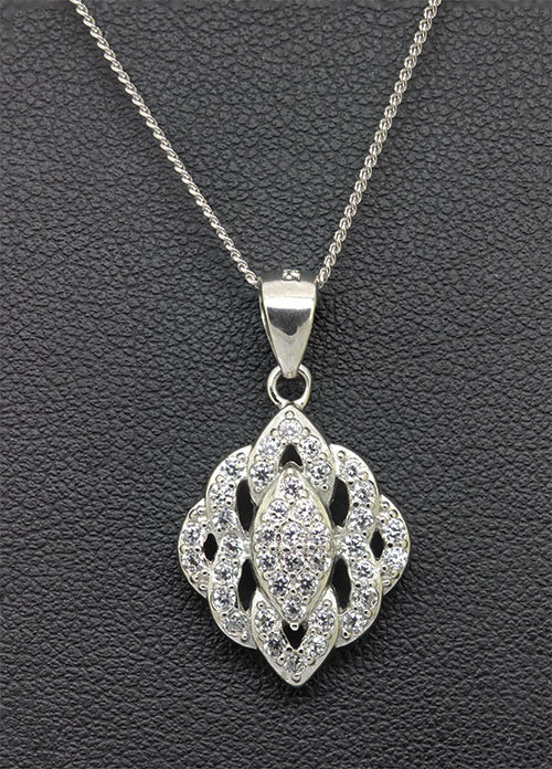 Zaveris Sterling Silver Sparkling Leaves Pendant Set