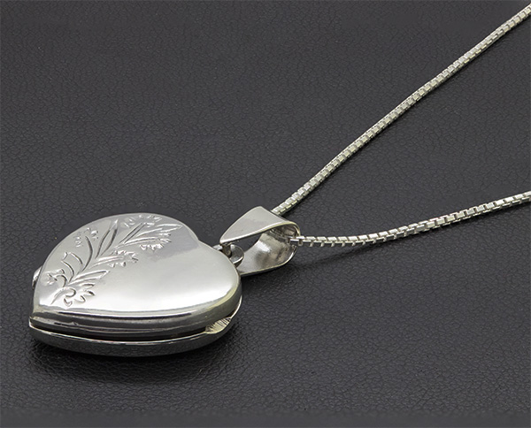 Zaveris Sterling Silver Botanical Heart Locket